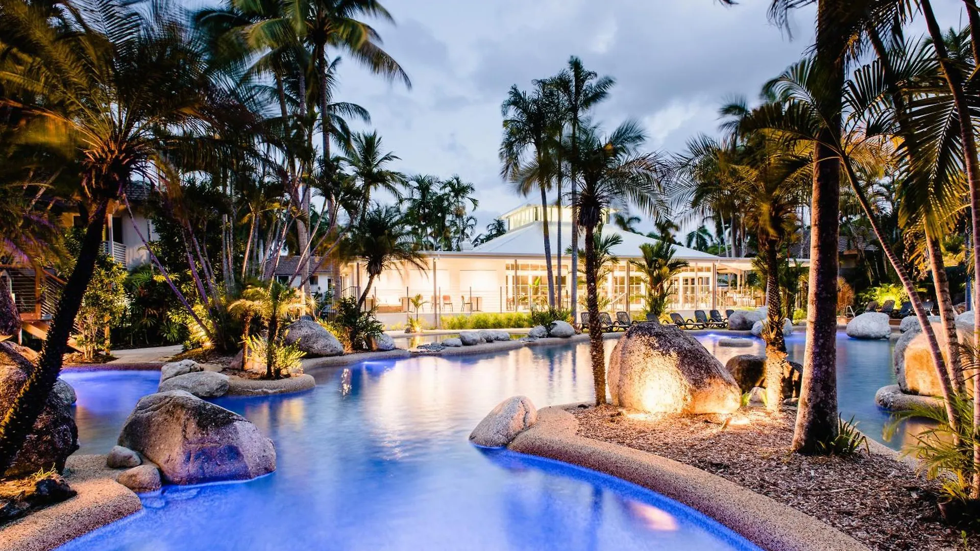 ***  Reef Resort Villas Port Douglas Australia